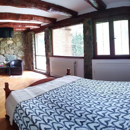Casa Bunicului Villa Vistisoara Room photo