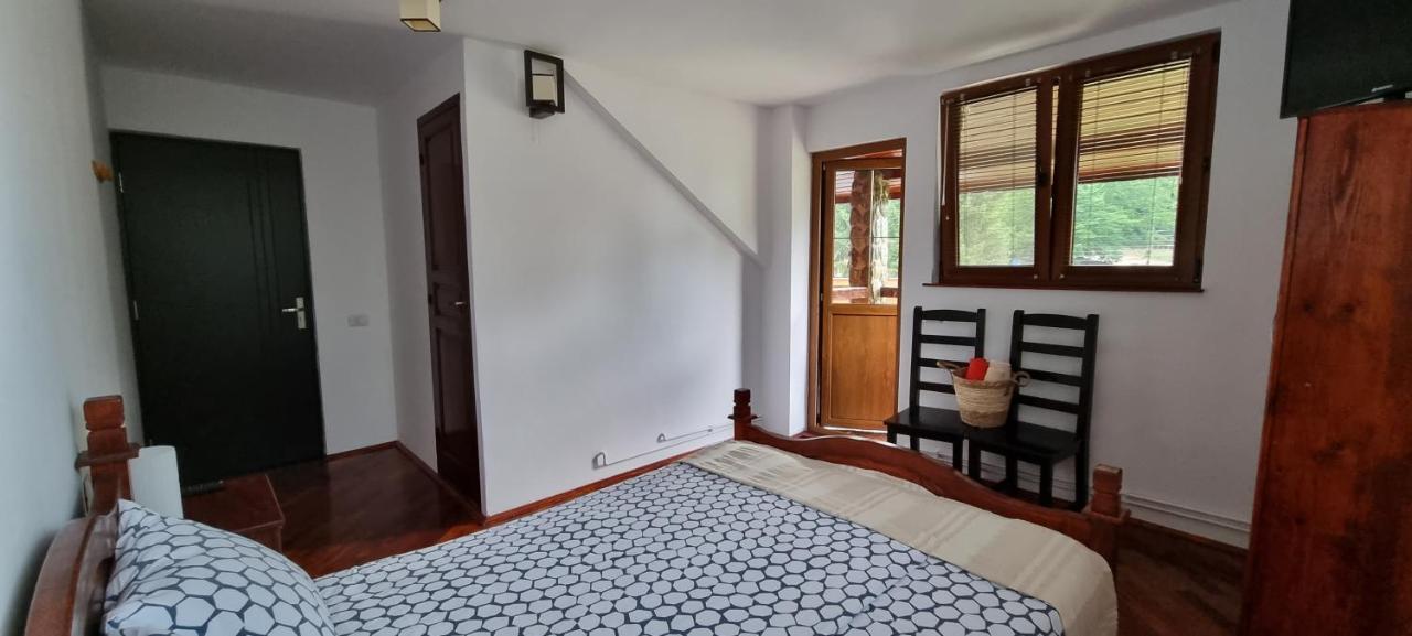 Casa Bunicului Villa Vistisoara Room photo